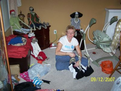 Skeleton_Crew_1_-_Getting_Dressed.jpg